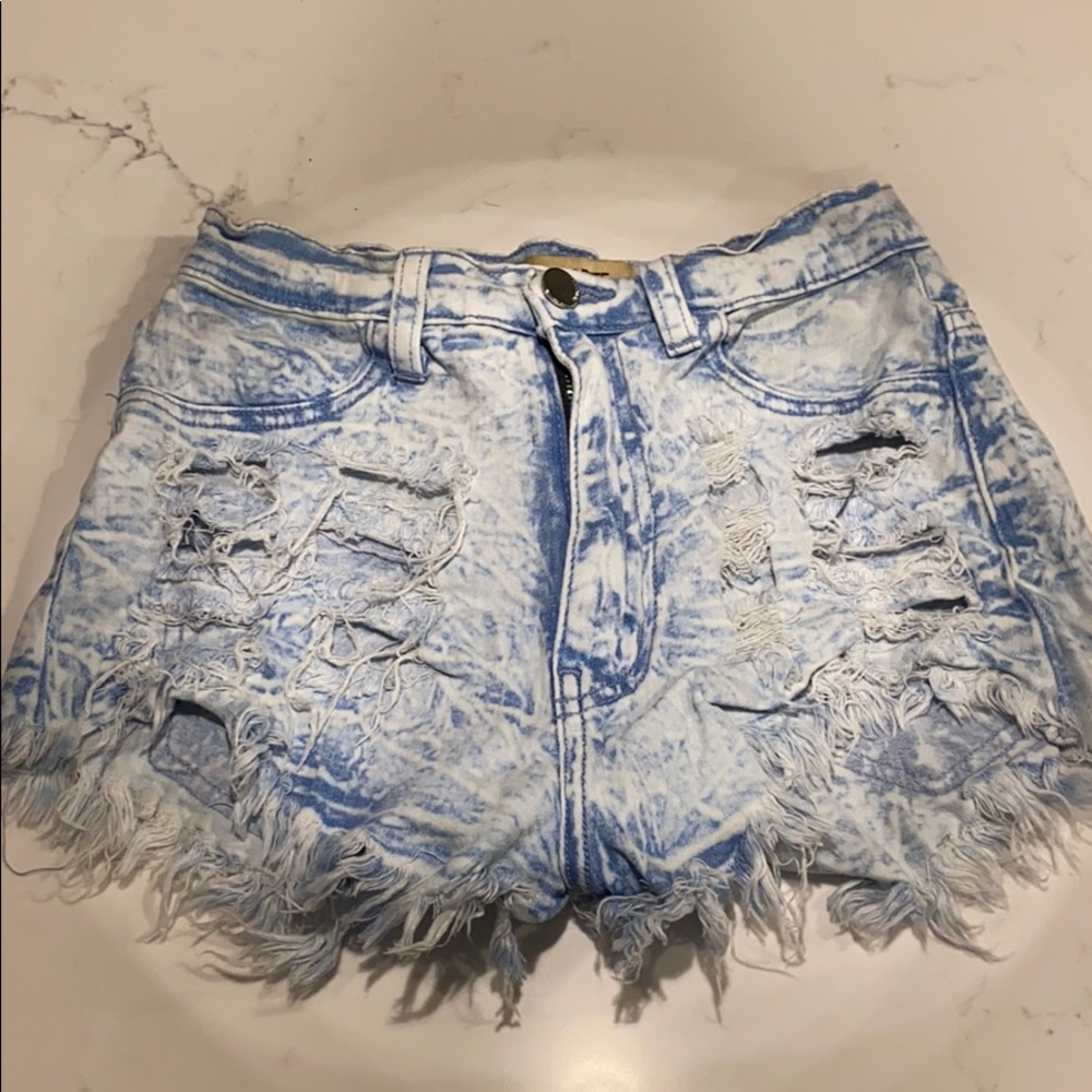 mid rise distressed jean short